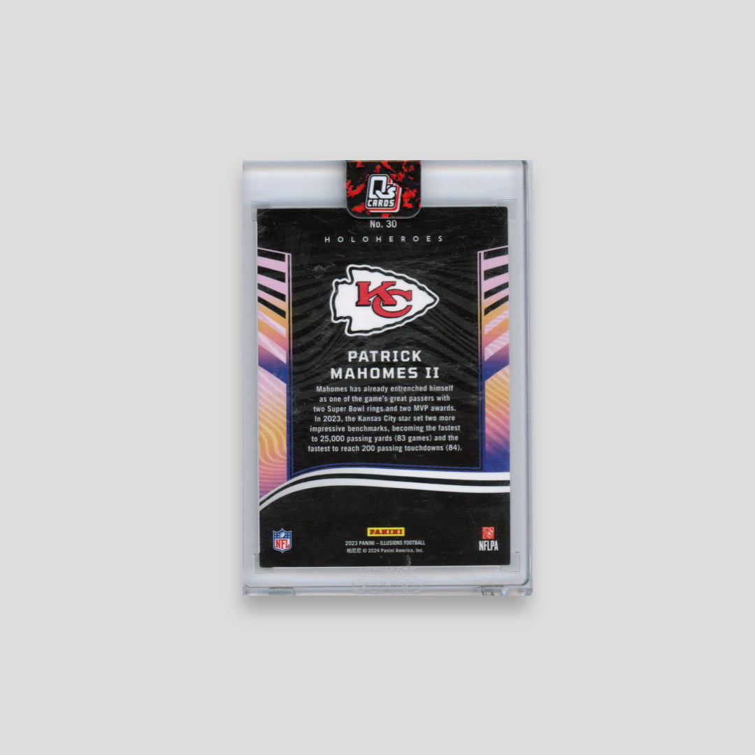 2023 Panini Illusions Patrick Mahomes II Holoheroes #30